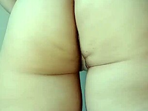 i flash my wet pussy and plugged ass