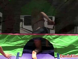 Can You Handle Outdoor Pussylicking Lesbians Using Strapons And Toys?