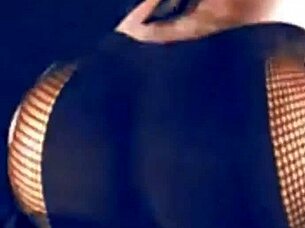 nicki minaj's big ass close up