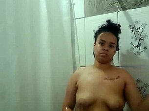 tomando banho gostoso e dedilhando minha bucetinha no chuveiro, she moans in pov ass teen 18+ latina pornstar brunette big ass orgasm