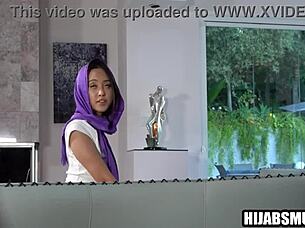 Young muslim girl, you fuck your american boyfriend behind your step dad's back.