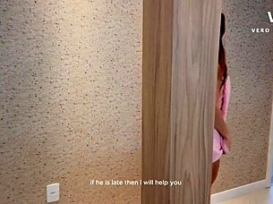 Můj muž se zdržel, tak jsem šukala s jeho nejlepším kamarádem