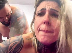 that hot fuck pounded my wet pussy bareback, cumming hard on his throbbing cock