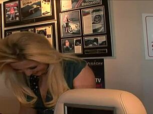 kayla kleevage has those monster tits, you know?