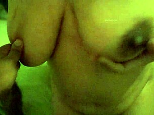 Kolkata Girl Gives Blowjob! Tamil Boy Sucks It Up!