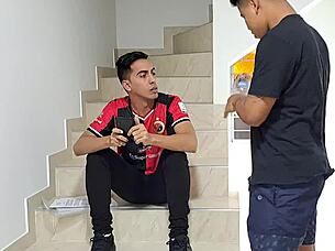 My best friend's girlfriend sucked my cock, it was amazin'!