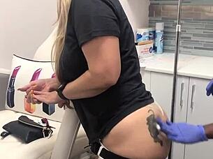 Blonde Client With Butt Tattoo Gets Injection In Spa Session 2.