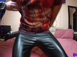 Slave Performs Fantastic Pussy Licking To Hot Femdom Mistress