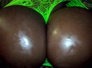 Hefty heavy chocolate cheeks sex doll video