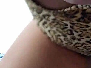 young exhibitionist flashes and invites cum on tits and armpits