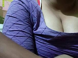 Hot Indian Wife Shows Juicy Pussy