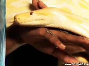 She knows how to please a guy with sensual sex