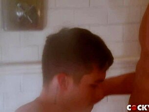 Evan knoxx enjoys kane fox sucking his monster cock and licking balls 😏