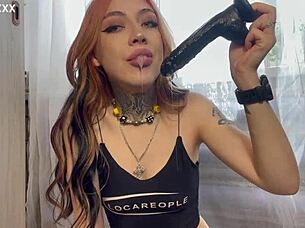 Young Amateur Performs Sloppy Blowjob With Abundant Saliva Leak.