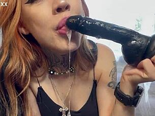Young Amateur Performs Sloppy Blowjob With Abundant Saliva Leak.