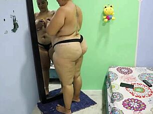 Pizza guy fucks girl with huge cock in bedroom!