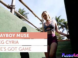 meg cyria works out naked 😍