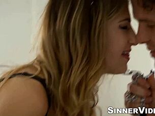 new robby echo fingers and bangs kristen scott's wet pussy 😍