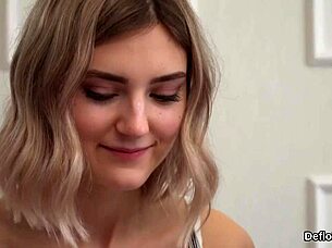 Sultry Kitten Stretches Her Wet Twat And Loses Her Virginity Slowly