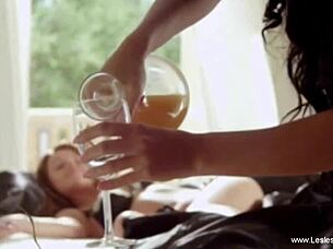 carla loves licking pussy 😍 arousing experience