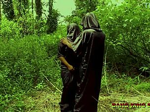 mature fucked babe enjoyed my big dick sex in local bush