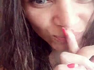 hey, lili the latina babe shows off her big ass on webcam in sexy poses