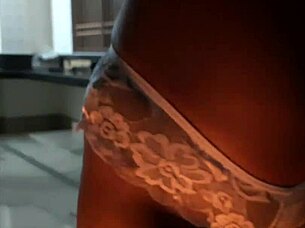 Striptease - excellent Indian stripping action