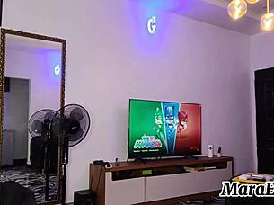 Mara exotic, show me that fat ass while cleaning and dancing naked?