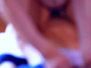 Watch aunt orgasm loudly!