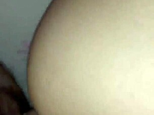 Mami opens perfectly superdotado young milf