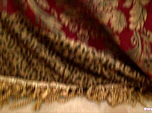 Loni Evans opens wide for swallow