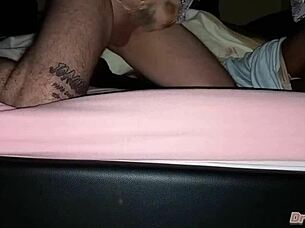 meia irma angolana encontra-se com enorme pau branco na madrugada