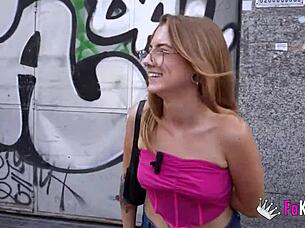 alert! she's eating chicken with semen, brutal cumshot for neighbor lorena lopes!