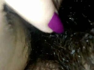 Mami opens perfectly superdotado young milf