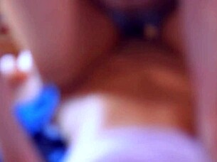 Watch aunt orgasm loudly!