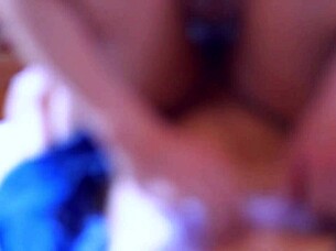 Watch aunt orgasm loudly!