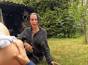 Hunter discovers gypsy girl in abandoned house