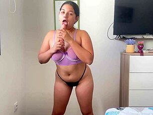 Soy muy calentorra y te puedo hacer un video personalizado en mi link de sheer