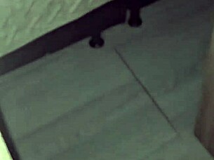 I masturbate with hot mature woman part 1 😏