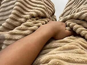 Tired of being alone, I fuck my tight horny pussy hard