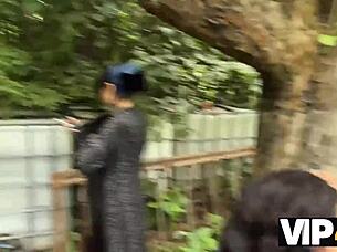 Hunter discovers gypsy girl in abandoned house