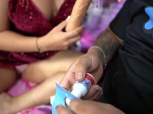 sara films podcast with karen sleent rubia caliente