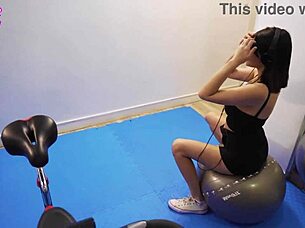 watching the trainer fuck our friend outdoors in the gym 😏