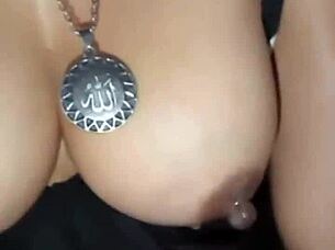 Indonesian Amateur Chats Afternoon, Fucks Widow Hard!