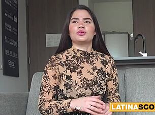 i'm an amateur 18yo colombian model fucking the big cock producer for booking