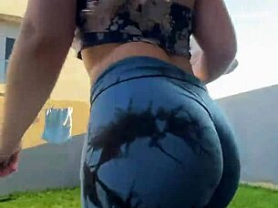 cousin shows off her big ass in tight leggings