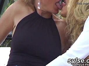 MOMMY MASTURBATES WITH DILDO IN PUBLIC GARDEN