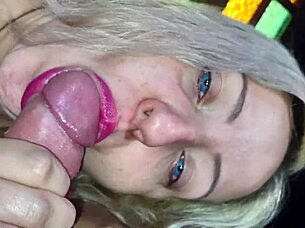 Taking Hot Cousin's Virginity!