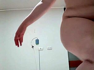 Curvy Brunette Babe Fingers Her Wet Pussy Solo