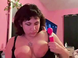 playing with my pussy